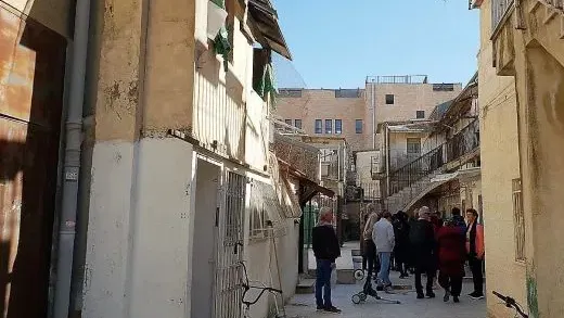 הכנות לשבת בשכונות החרדיות בירושלים, חמישי לעת ערב (רגלי 2.5-3 שעות)