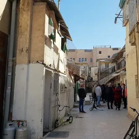 הכנות לשבת בשכונות החרדיות בירושלים, חמישי לעת ערב (רגלי 2.5-3 שעות)