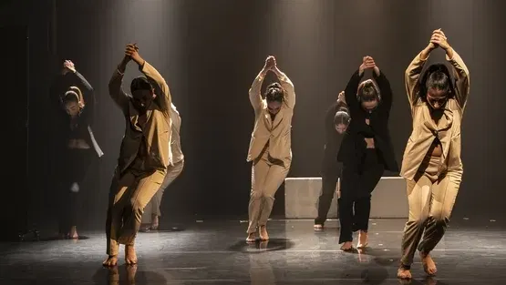 הותר לפרסום - מופע מחול מודרני מיוחד