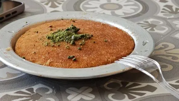 סדנת כנאפה ב”בית קפה נור”