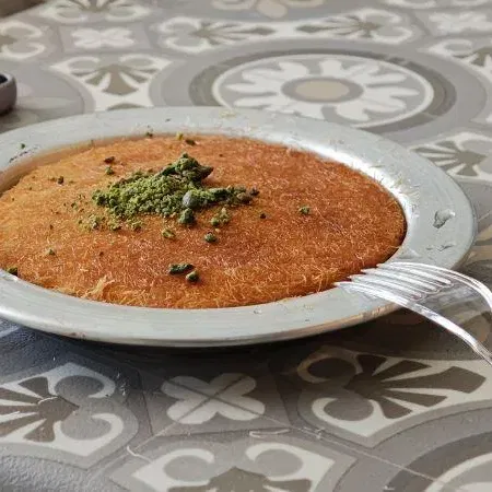 סדנת כנאפה ב”בית קפה נור”