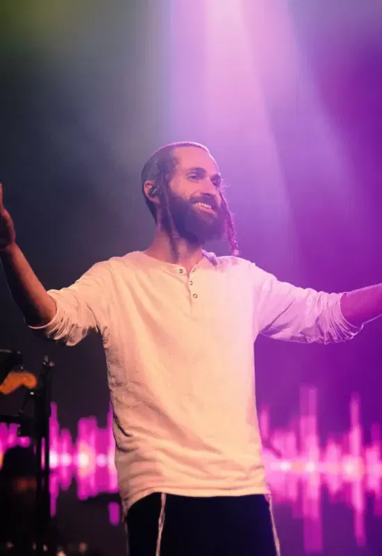שמואל במופע "תן לי תפילה" - מופע לנשים בלבד