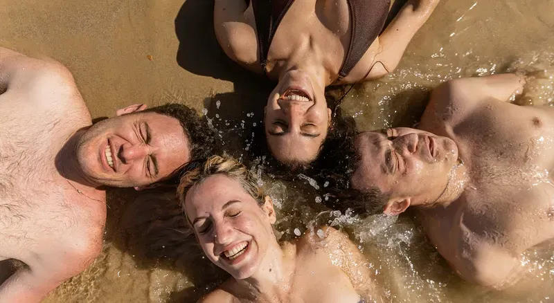 טובעים השניים