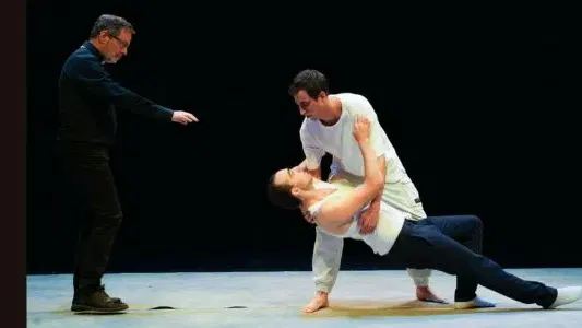 18/8/26: ההצגה "חפץ לב" – תיאטרון הסימטה