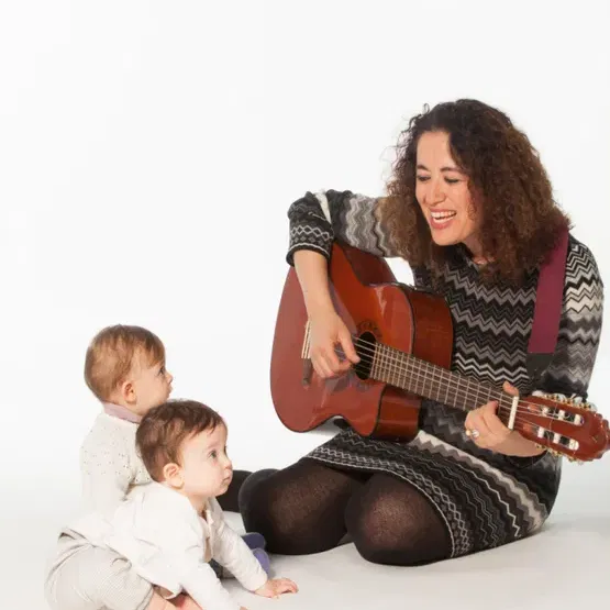 מירב והגיטרה - זחילה עד הליכה