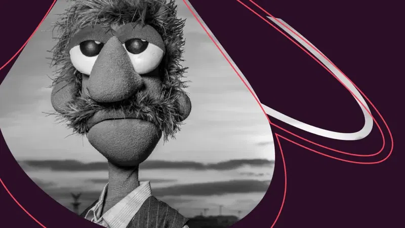 Still Crazy – רד בנד ותזמורת המהפכה שרים פול סיימון