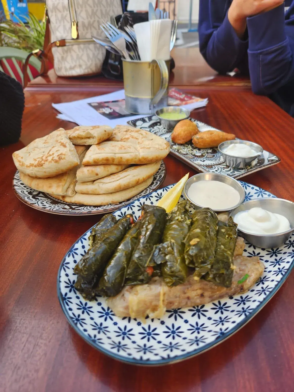 סיור קולינרי בשוק התקווה ושכונת התקווה