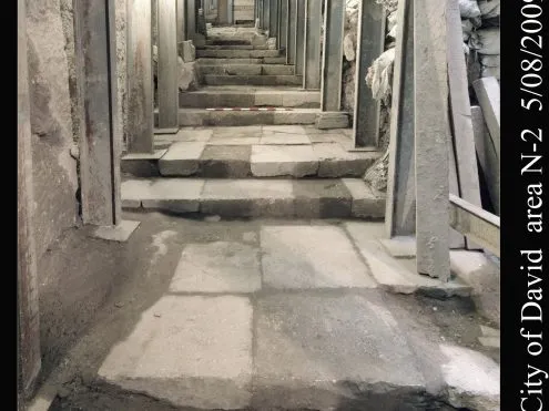 בדרך עולי הרגל – סיור ברחוב המדורג בעיר דוד