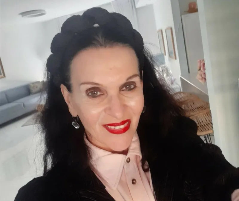 סדרת הרצאות שרה אוסטרוב: "ספרים, שירים וסרטים פוגשים חיים"