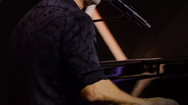 רמי קלינשטיין - מופע חגיגי, אורחת אפרת גוש
