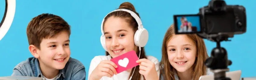PLAY TALK תאטרון, יצירה ודיבור באנגלית