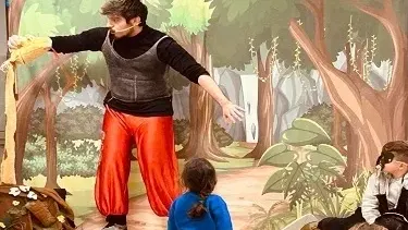 שעת סיפור: "מהומה ביער" - תיאטרון דף חדש