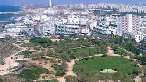 בין הגינות הירוקות למצוק הכורכר: הסיור הנסתר בצפון הישן