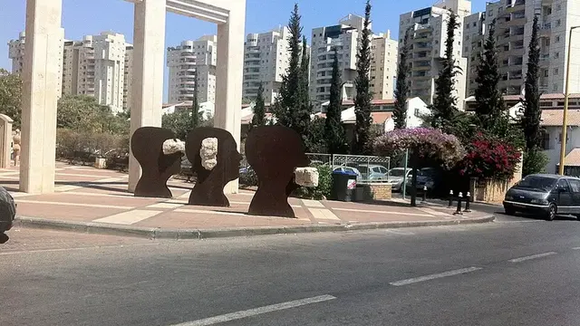 מרכז הבמה